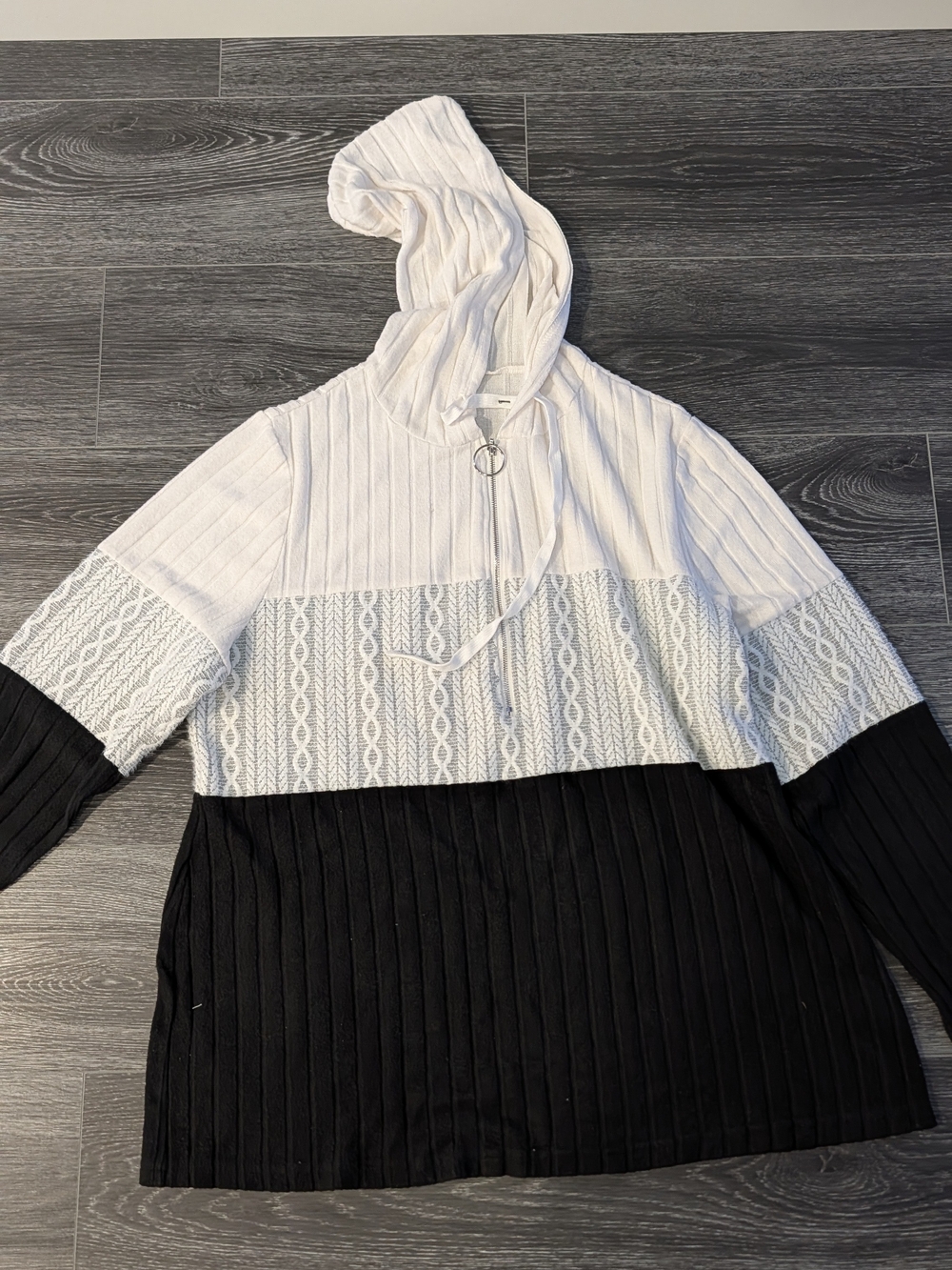 Women’s Hooded Colorblock Knit Sweater - White & Black